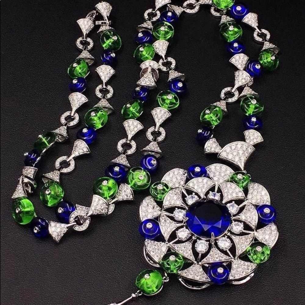 Necklace - Picture 2 of 2